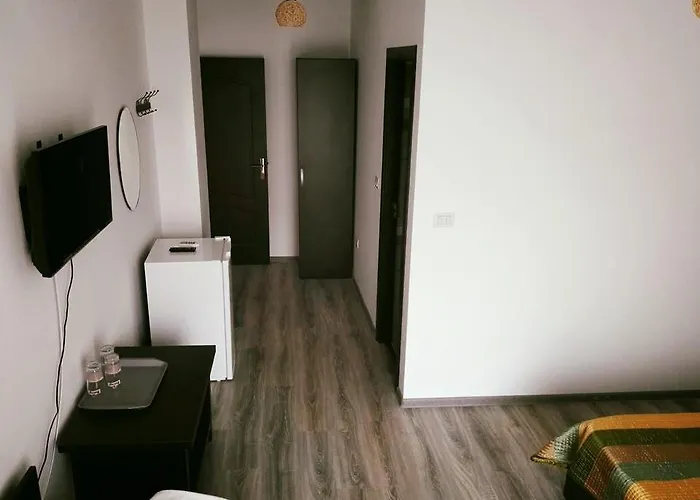 Pensiunea Smarald エフォリエ・ノルド