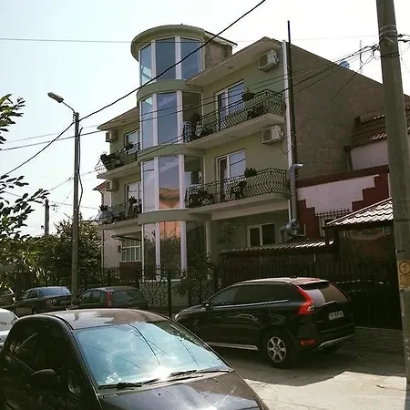 Pensiunea Smarald 게스트하우스